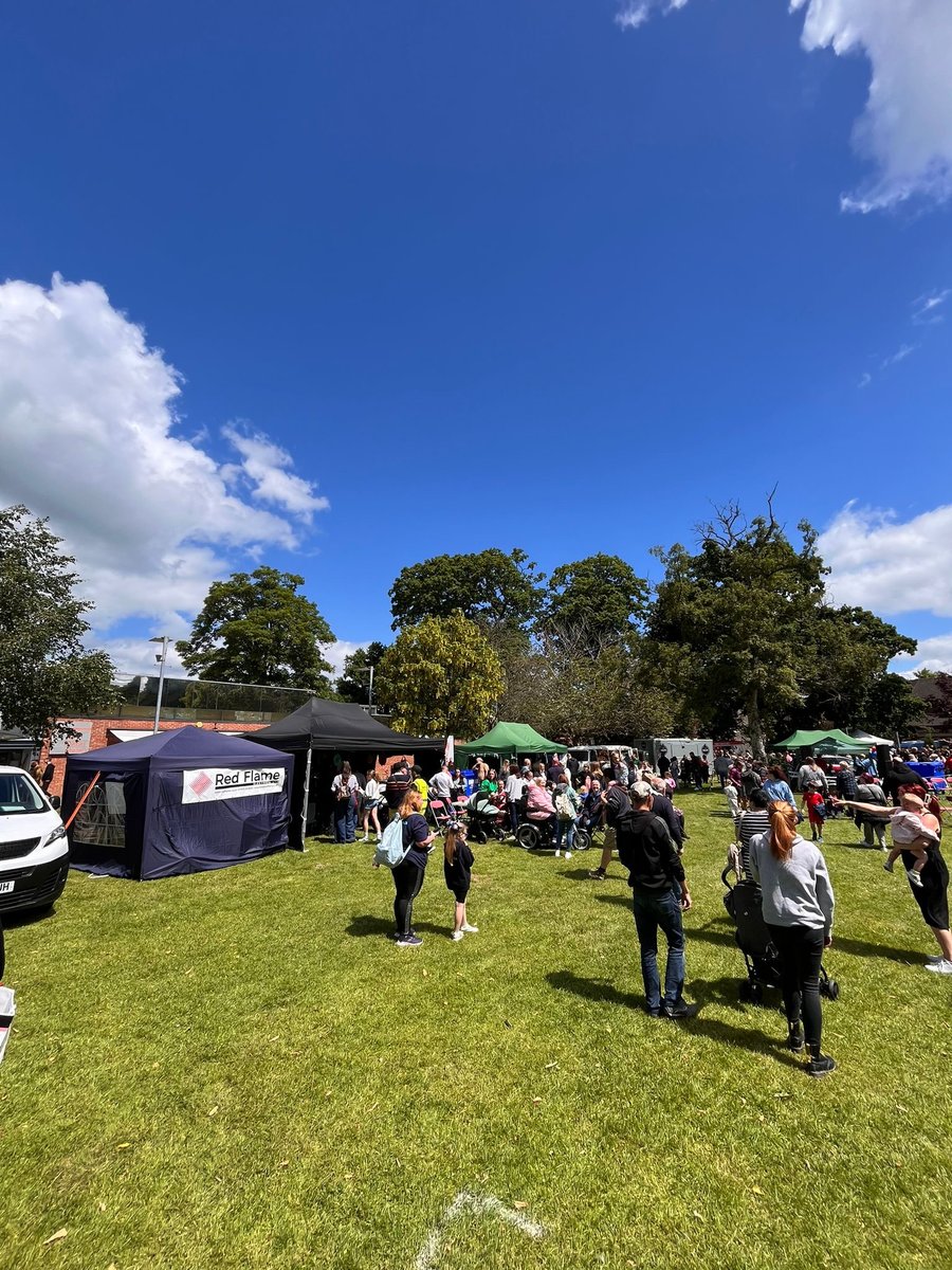 Great day down at Newtown Carnival - come on down and show your support. #temporaryelectrics