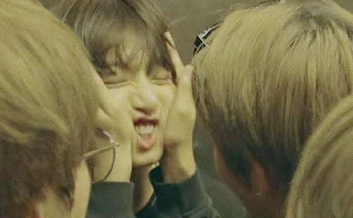 minikookv's tweet photo. tae's baby https://t.co/7MXJOpm2DV
