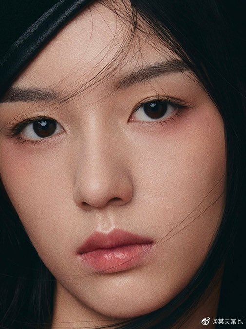 Simply Zhou Ye 周也 closed (@simplyzhouyezi) on Twitter photo 