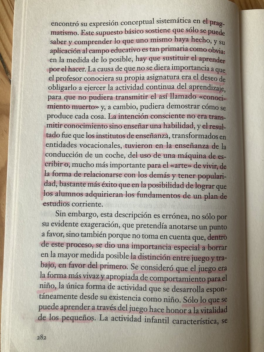 teremaldon's tweet photo. Escrito a mediados del s. XX, resulta hasta inquietante la vigencia del texto de Hannah Arendt sobre la crisis educativa. https://t.co/p4zCrAT7KU