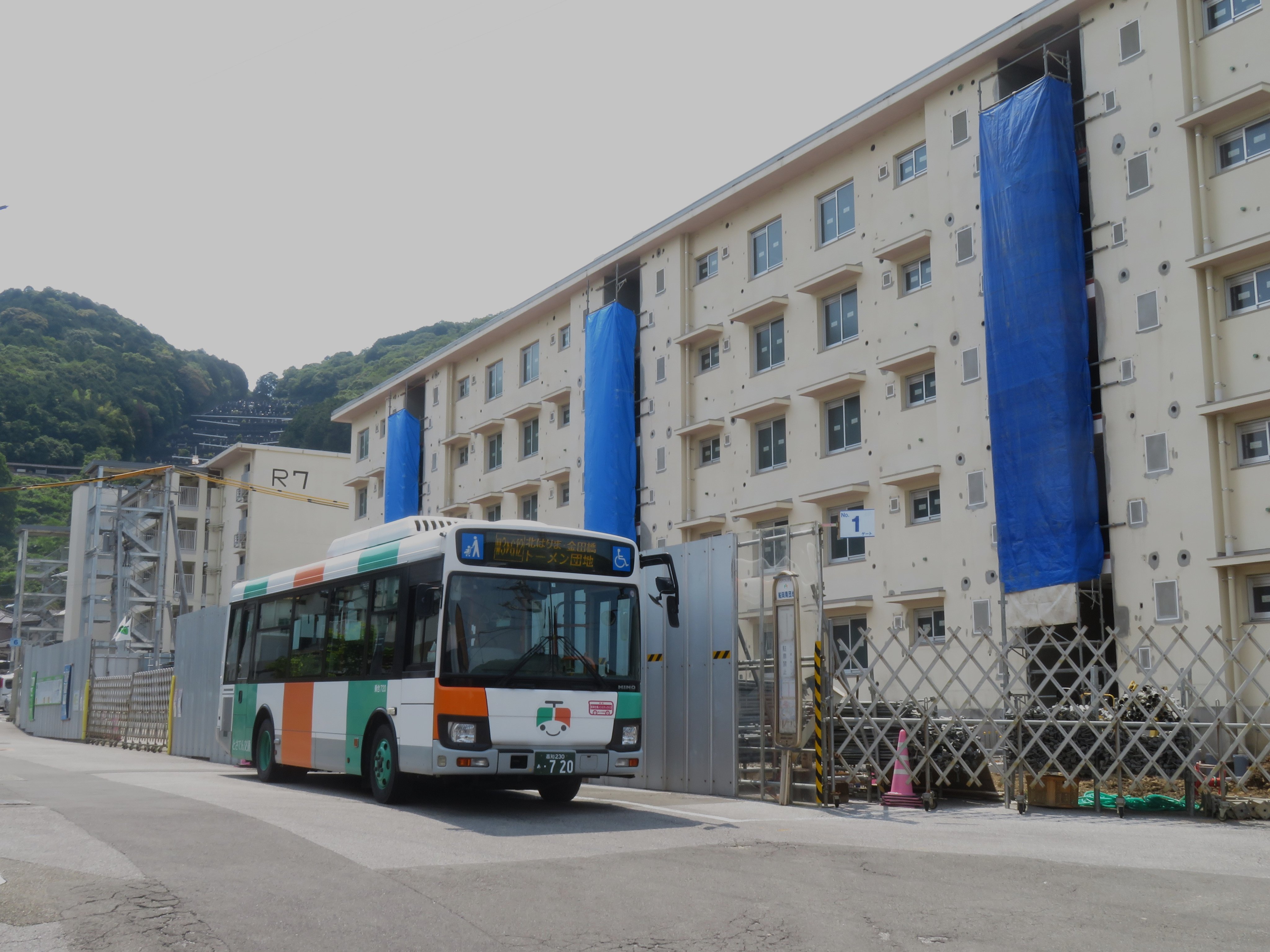 車庫はない車庫前 on X: 