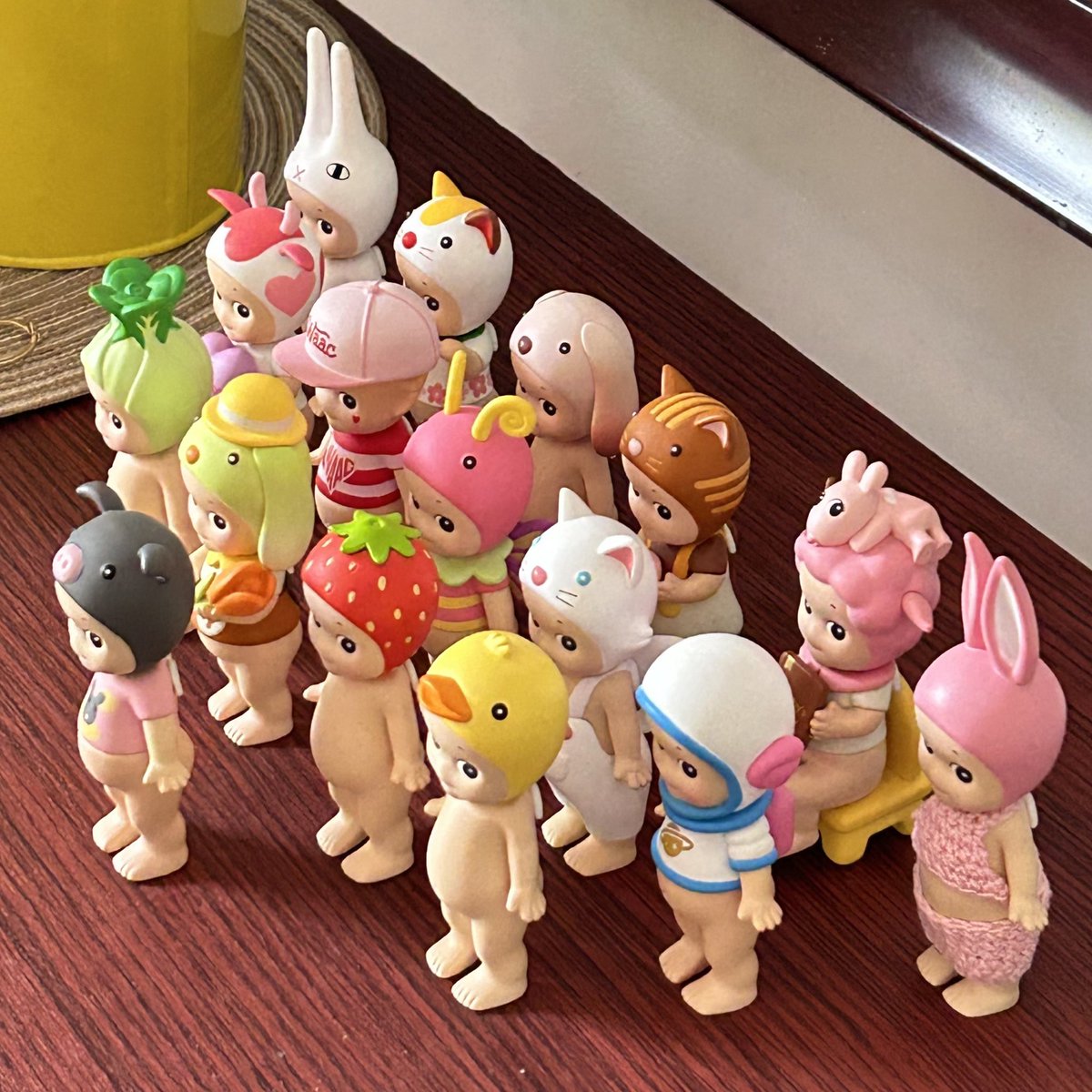 cherubakery's tweet photo. an army of cherubs https://t.co/coPgLfDufV