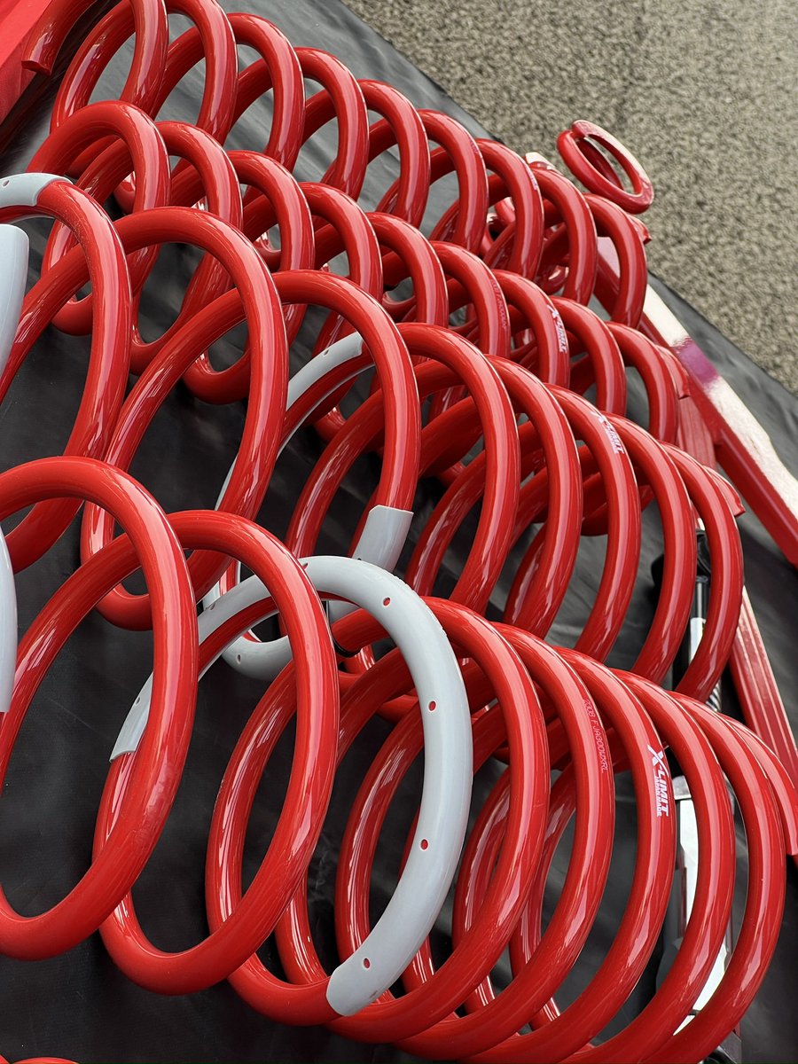 tanabe61673631's tweet image. 明日6月9日(日)、富士スピードウェイにて
「ランクルファンミーティング2024」が開催されます。

tanabe/SSRブースで足回りやホイールなどランクルにまつわるアイテムを展示します。

ぜひご来場のうえ、tanabe/SSRブースにもお立ち寄りください。

#ssr 
#tanabe 
#devide
#ランクル 
#landcruiser