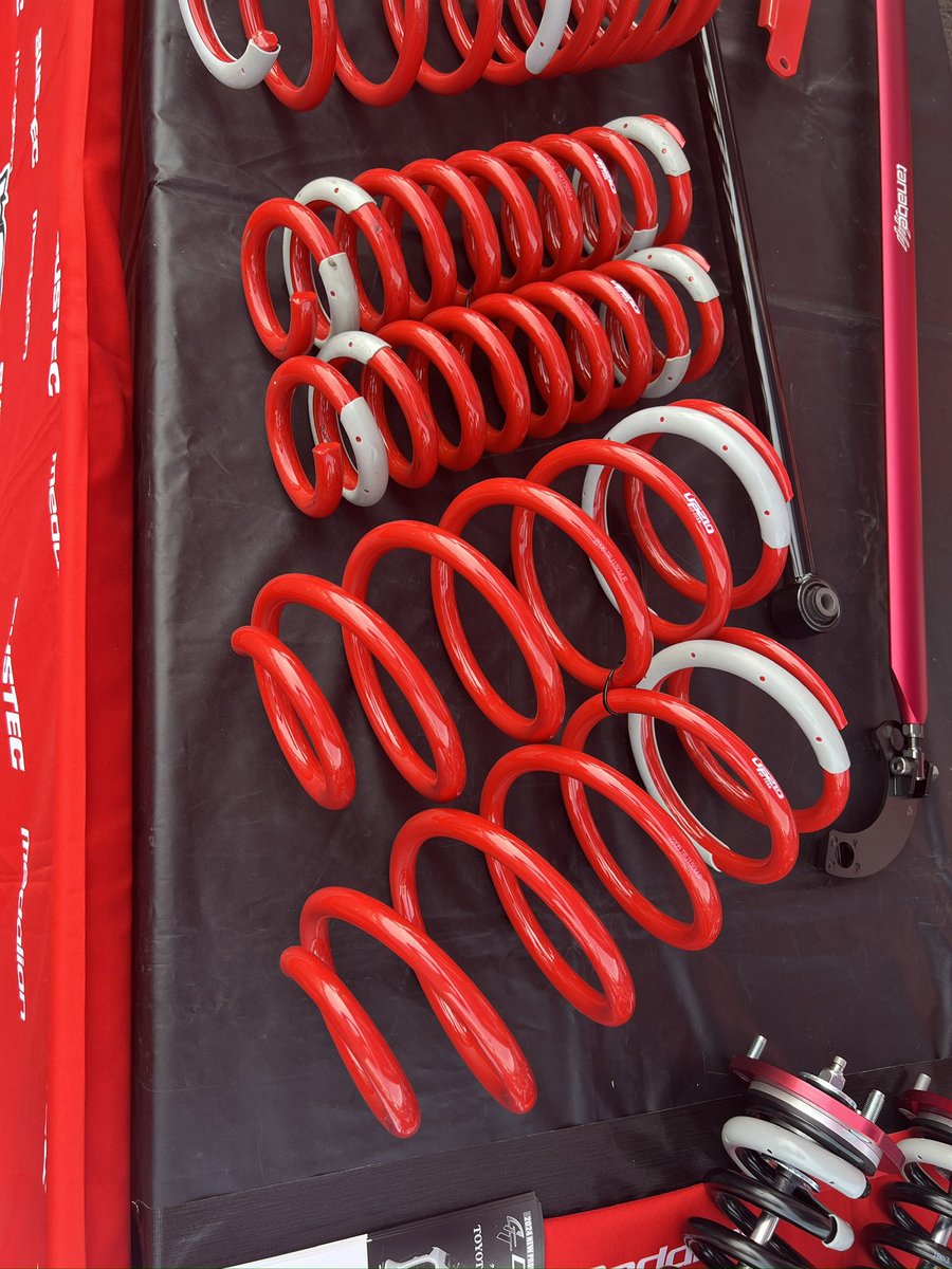 tanabe61673631's tweet image. 明日6月9日(日)、富士スピードウェイにて
「ランクルファンミーティング2024」が開催されます。

tanabe/SSRブースで足回りやホイールなどランクルにまつわるアイテムを展示します。

ぜひご来場のうえ、tanabe/SSRブースにもお立ち寄りください。

#ssr 
#tanabe 
#devide
#ランクル 
#landcruiser