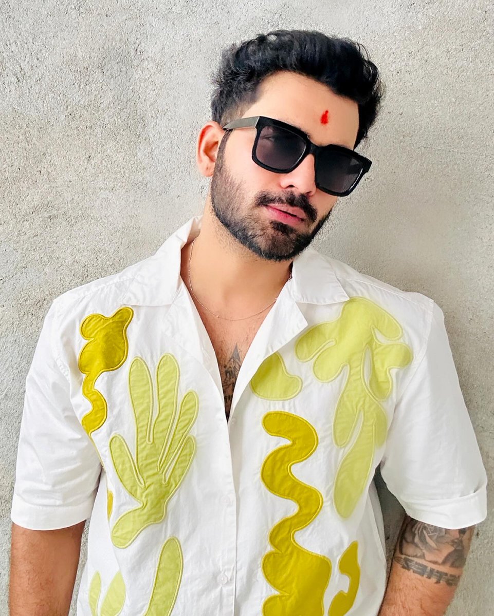 akhilsarthak17's tweet photo. New beginnings 🧿✨

#akhilsarthak #newbeginning https://t.co/99R2BuzPiL