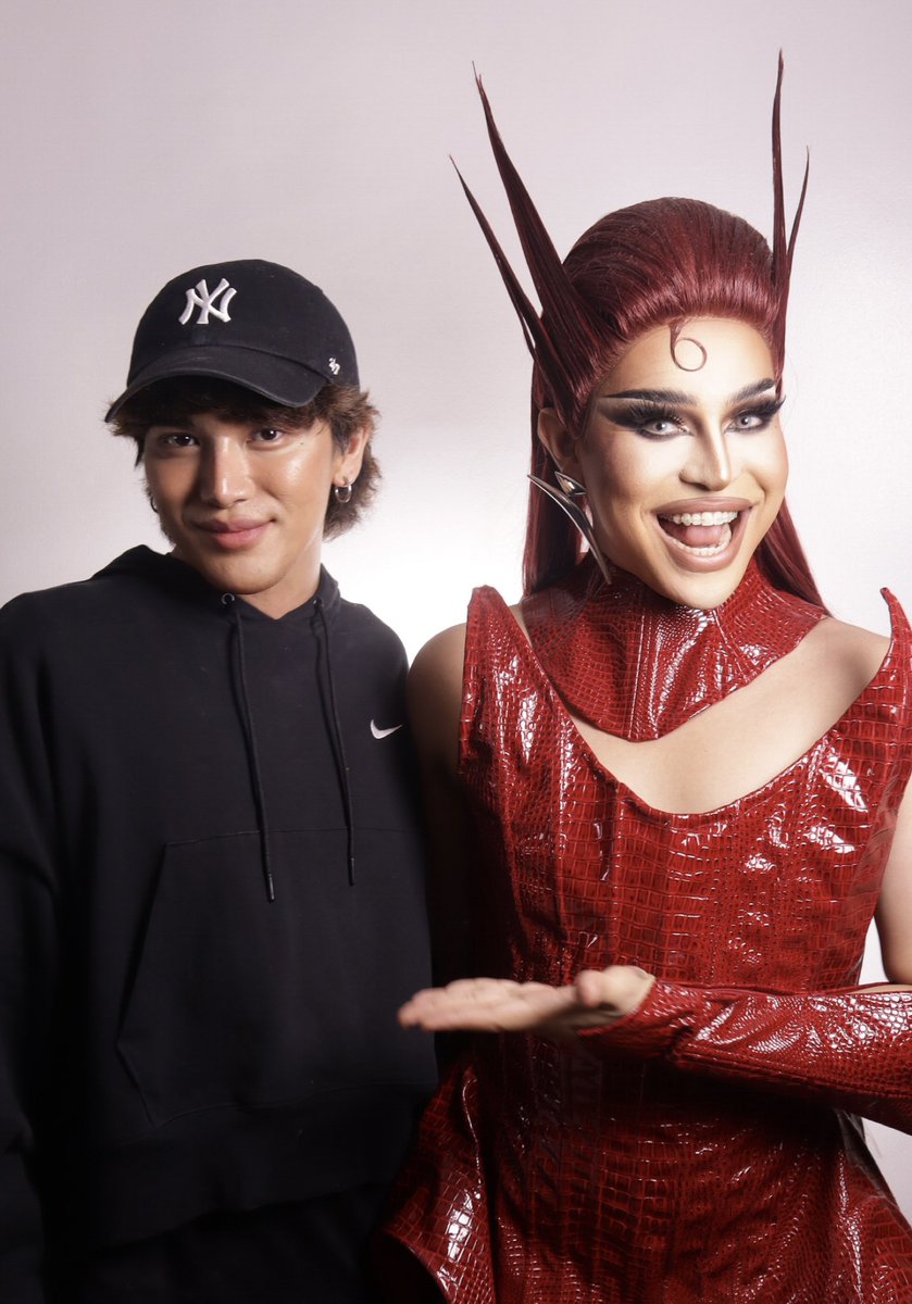 VinasDeluxe's tweet photo. Pak! Naging @minortiz tayo for a day! Thank you sa time ate min! Dami kong natutuhan sayo! 
Please watch our vlog available na sa yt ko 

https://t.co/uNdVfkqxfO https://t.co/JAHcENo3ER