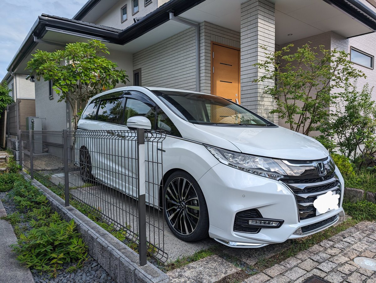 giantwoods2's tweet photo. インチアップ＋車高調
#TEIN #FLEXZ #レオニスVT #オデッセイ #RC4 #19インチ https://t.co/lF83fL0cO4
