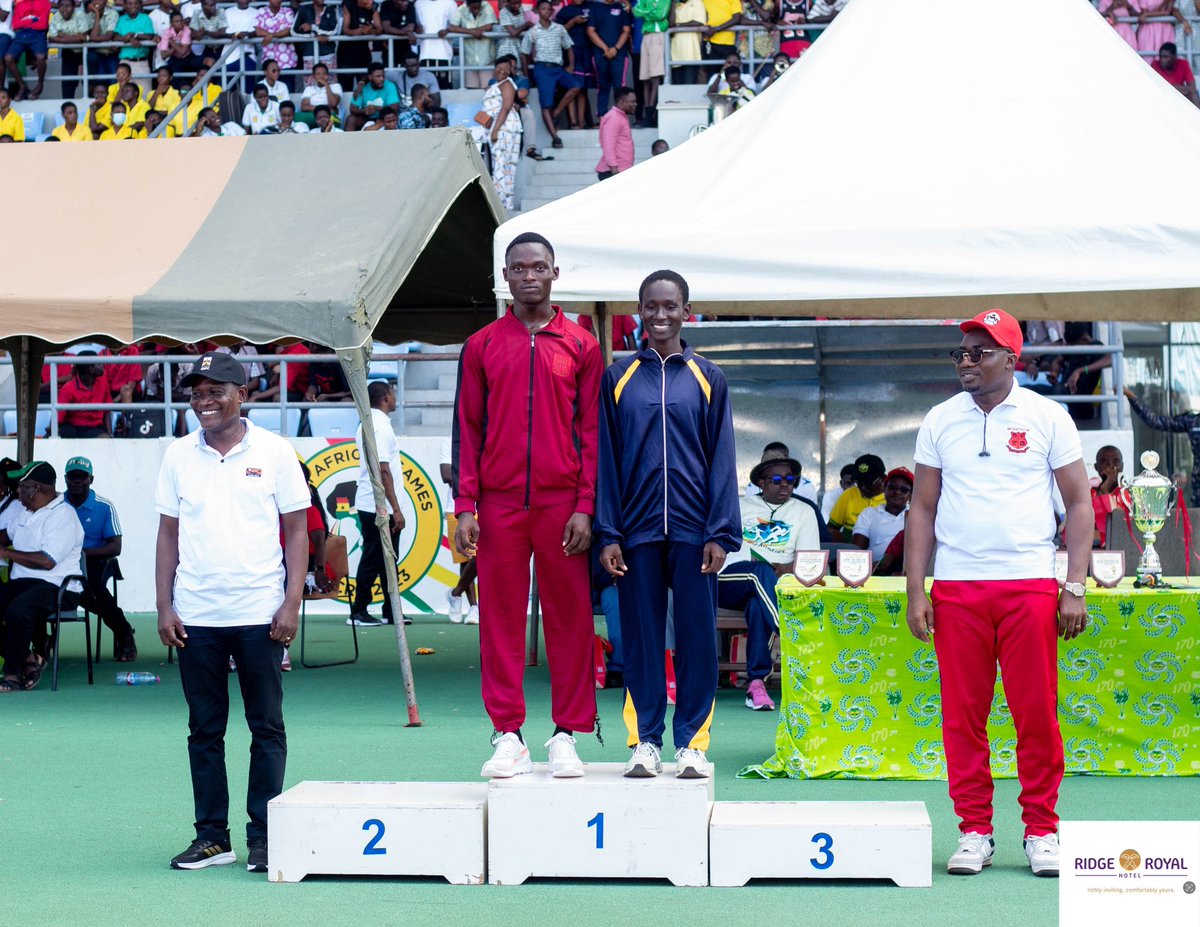 EliteSchsLeague's tweet photo. 2024 Central Region Schools &amp; Colleges Inter-Zonal Athletics Competition [Zone 3]- 

Best Boys’ Athlete : Joseph Andoh Kwofie of Mfantsipim School

🥇200m RECORD
🥇100m  RECORD
🥇4x100m

#CAPEinterco | #sambacfoundation https://t.co/SV1nCJV6TJ