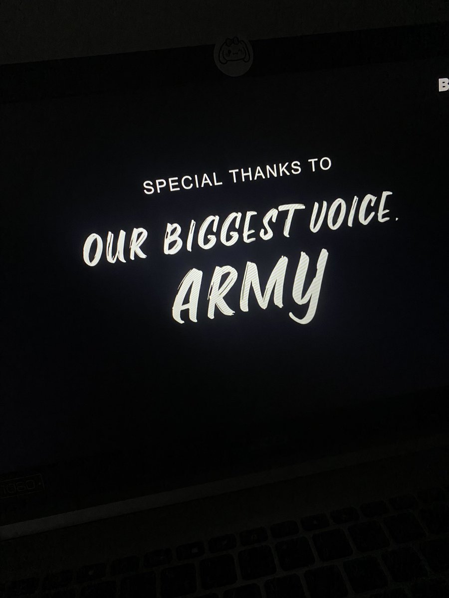 7makesmehappy's tweet photo. I LOVE YOU @BTS_twt 💜💜💜 APOBANGPO! https://t.co/MGLmQdTqiQ