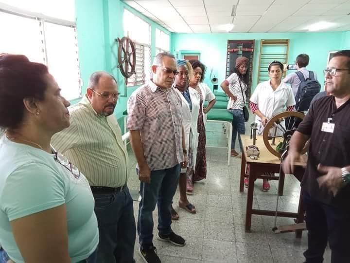 YanetHzP's tweet photo. Hoy está cumpliendo años un hombre comprometido con su Patria y con su tiempo, que hace camino al andar cada día, desafiando obstáculos y  construyendo sueños en #LaHabanaDeTodos, demostrando que el deber de un hombre es allí donde es más útil https://t.co/001lPfGevm