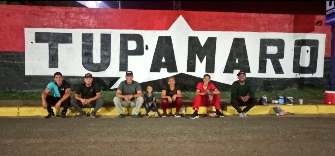 Desde el Mpio. Maturín Edo. <a href="/MonagasMRT_/">MonagasRebeldeMRT</a> nuestra militancia con amor realiza recuperación de Murales.

<a href="/NicolasMaduro/">Nicolás Maduro</a> <a href="/TupamaroMRT_/">Movimiento Revolucionario TUPAMARO Vzla.</a>

#SiVaNico