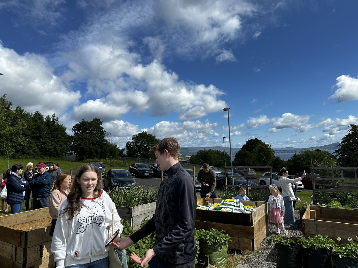 _stcolumba's tweet photo. Great morning at the Garden Party. Well done to pupils and staff who organised the event and thank you to all who joined us! 
@SClpl @SGlobalgroup @SCHS_Art_Design @schs_hwb https://t.co/Te7iAOEtHJ