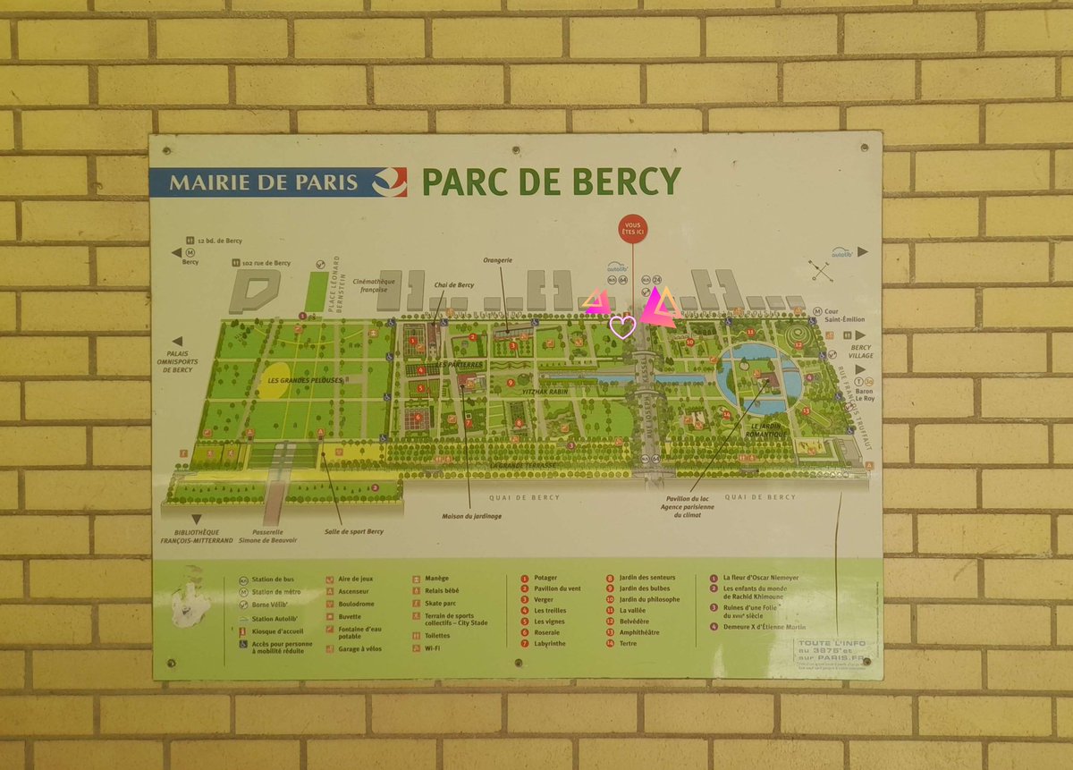 ÉVÉNEMENT | BTS France x Editions Leduc

C'est parti pour la chasse aux livres BTS France x Éditions Leduc 🥳
Tentez de trouver l'un des exemplaires cachés du livre "BTS Lyrics Inside" dans le parc de Bercy 📚

Des indices sur les cachettes seront publiés sur nos réseaux ainsi