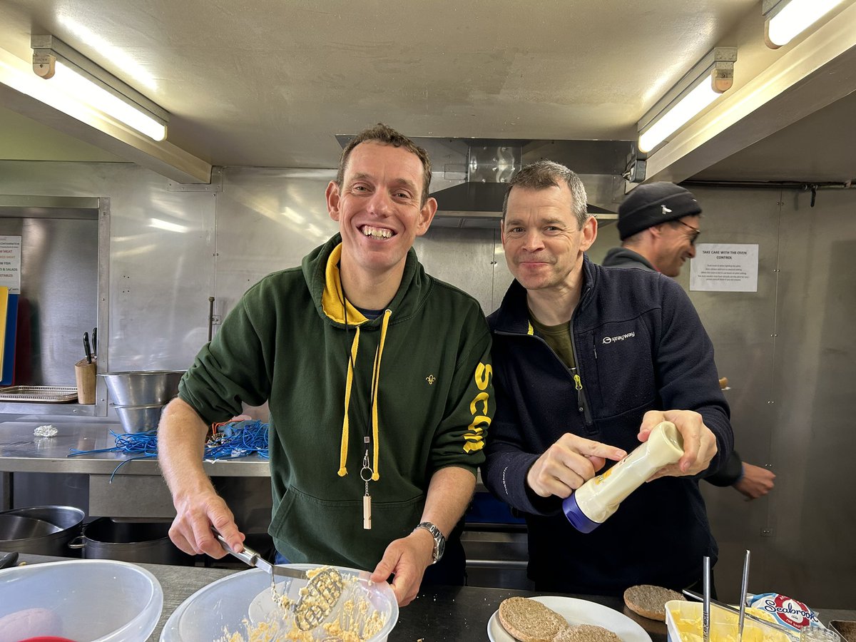Otley2nd's tweet photo. LUNCHTIME! 🤩 https://t.co/g2ylDLpQOZ
