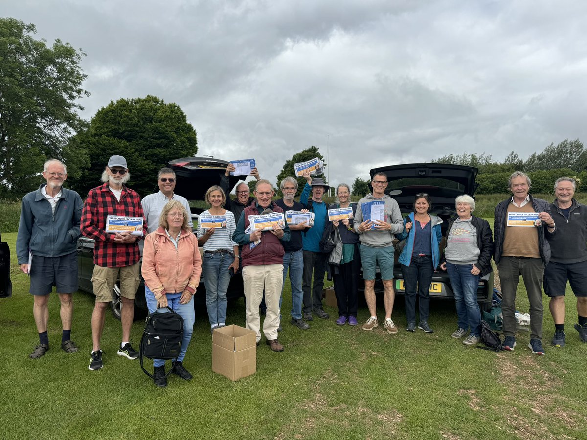 SDevonPrimary's tweet image. Amazing turnout to get @CarolineVoaden’s new leaflet out to Brixham. So much determination to elect South Devon’s first non-Conservative MP in 100 years. #VoteVoaden
