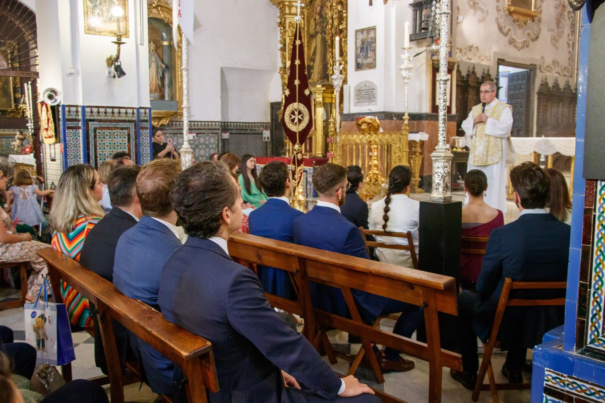 Hdad_Amargura's tweet photo. 𝐂𝐎𝐍𝐅𝐈𝐑𝐌𝐀𝐂𝐈𝐎𝐍𝐄𝐒

Con gran alegría, celebramos ayer el sacramento de la confirmación de un nutrido grupo de hermanos y feligreses, de manos de nuestro párroco y director espiritual D. Antero Pascual.

📸 @dposadaq 

@ParroqSanPedro https://t.co/65j74dOafE