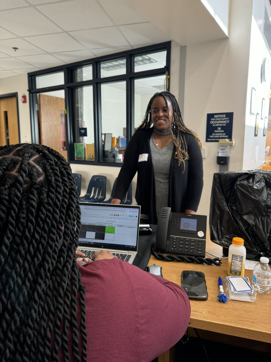 SCPSchools's tweet image. Join us today at Stafford Elementary School, for our Job Fair! @SCPS_HR is here until 12 p.m., ready to interview candidates for licensed teaching positions, substitute teachers, and paraprofessionals. Don&apos;t miss this opportunity to join #TeamStafford! #ExcelTogether