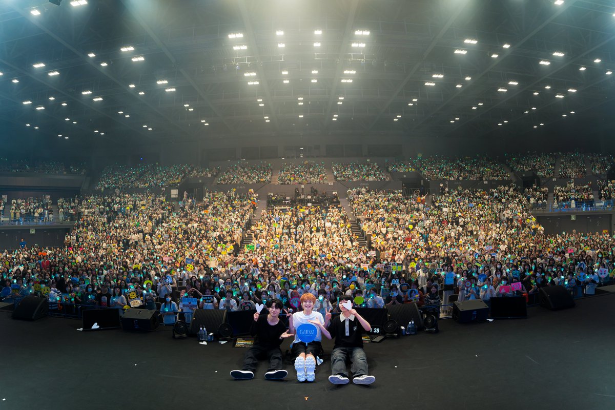ONEW_GRIFFIN's tweet photo. https://t.co/mf1tQ6Fwg3