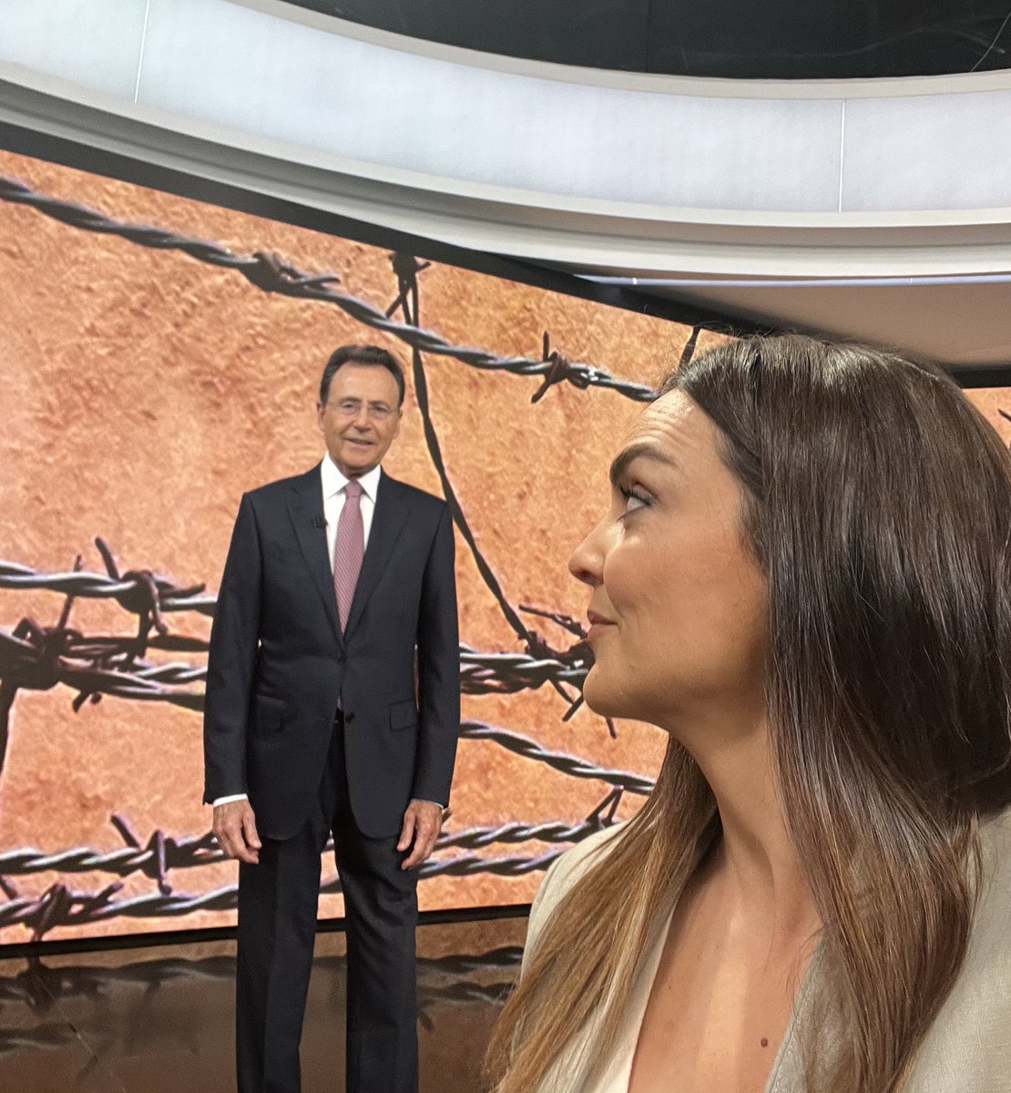 Mónica Carrillo tweet media