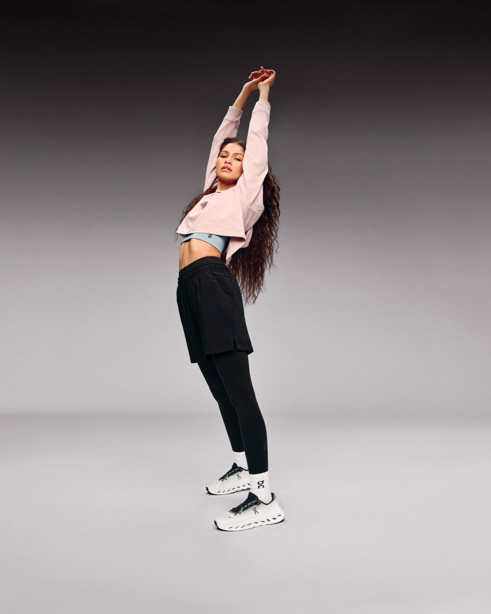 on_running's tweet photo. Fit check with #Zendaya.
Shop the Zendaya edit.
https://t.co/rmEqUwU7bW
#Cloudtilt #DreamTogether #DreamOn https://t.co/0jtqstTUzC