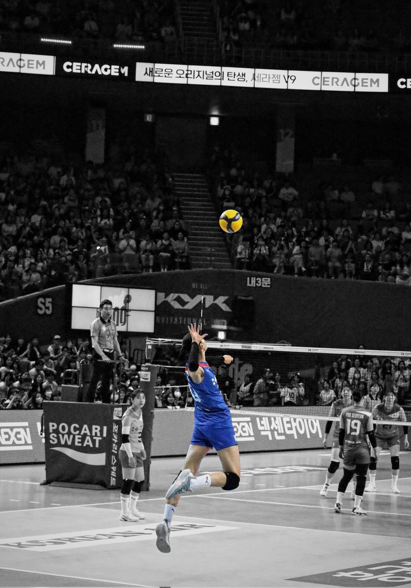 240608
나의 영원한 우상 
김연경 선수 국가대표 수고하셨습니다 
이제 대통령을 해주시면 감사하겠습니다