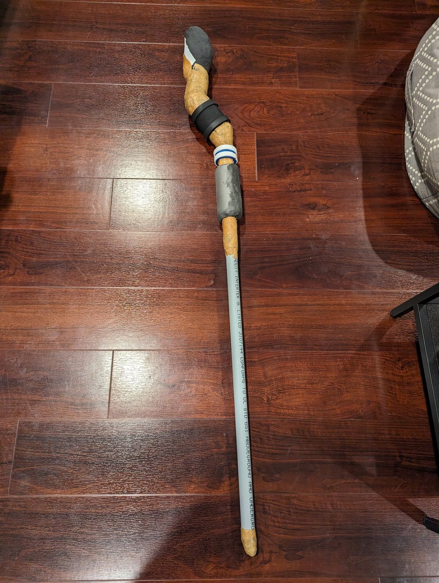 timeywimeytime's tweet photo. Ever since we started watching Frieren, I've been debating if I wanted to do Fern. Cuz I can easily do closet cosplay. So I started working on her staff. Day 1 of progress https://t.co/1QIAaQUhfC