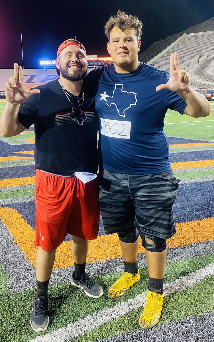 TheKeeganGarcia's tweet photo. After a great camp at UTEP and conservation with @Coach8Escobar I am blessed to receive an offer to play at @SRSUFootball ! All Glory to God ! @joehubb74 @CoachRodz @CoachBarcenez @DHandyJr54 @_ECFootball @_ECAthletics @pierreg70173513 @satxhsfb https://t.co/zG61axUrKY