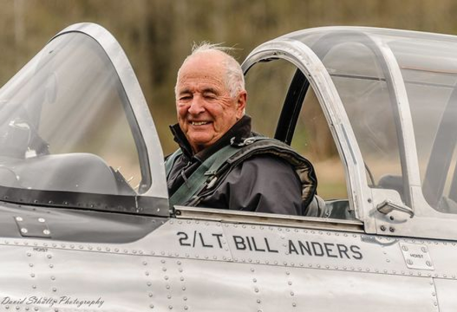 latestinspace's tweet photo. BREAKING 🚨: Apollo 8 astronaut Bill Anders (age 90) was killed on Friday when the vintage plane he was flying crashed off the coast of Washington state

He captured the famous "Earthrise" photo https://t.co/Q54rfunYLJ