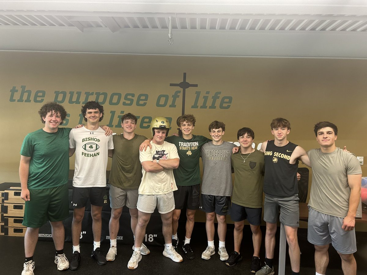 And the winner of the Helmet Trophy and first team competition is Hey Bud.  Exciting dodgeball tournament on a Saturday morning.  ☘️