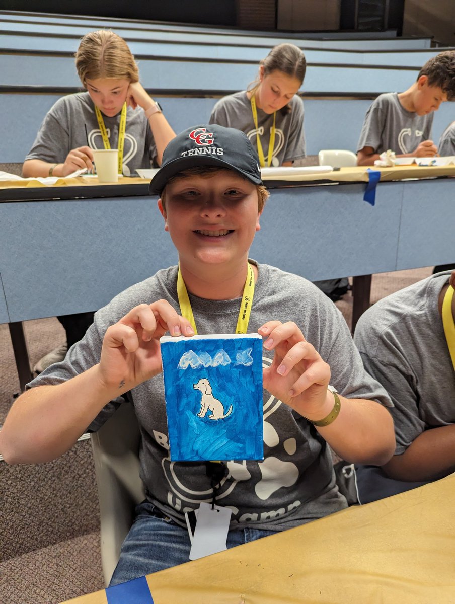 BoilerVetCamp's tweet photo. #teamllama having some fun with paint (2/2) https://t.co/I1BRPTyuwk