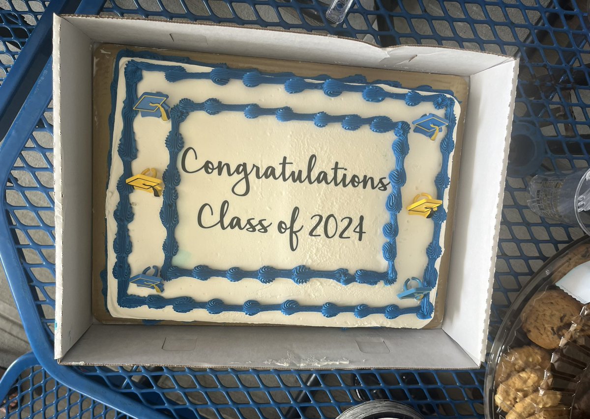 Dr. Evelyn Perez-Daza (@evedaza91) on Twitter photo High School ESOL teachers organized our annual senior send off for our graduating English learners. So proud of them! <a href="/BriannaCarneva2/">Brianna Carnevale</a> <a href="/MsLaBarbera/">Michelle La Barbera</a> <a href="/LBSchoolsNY/">LongBeachSchools</a> High School ESOL teachers organized our annual senior send off for our graduating English learners. So proud of them! <a href="/BriannaCarneva2/">Brianna Carnevale</a> <a href="/MsLaBarbera/">Michelle La Barbera</a> <a href="/LBSchoolsNY/">LongBeachSchools</a>
