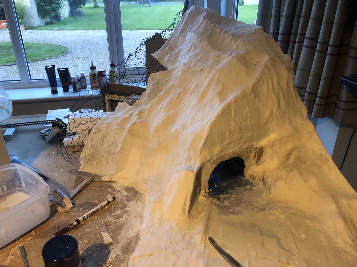 NWR_81's tweet photo. Update on the hill tunnel: chicken wired the base then coated in more plaster, just got make and attach another tunnel entrance on the other side then it’s ready for paint! https://t.co/31ASp5sjiv