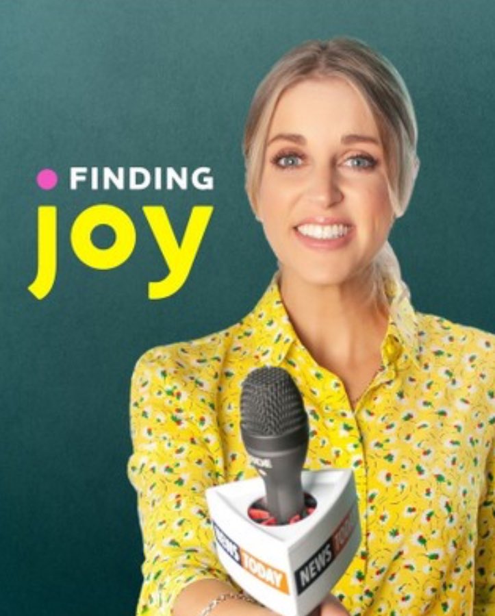 onetakewoop's tweet photo. I absolutely loved S1 &amp; 2 of Finding Joy. Had me in all sorts of states. Plus the styling is fab. Noticed Antonia had my earrings on. Not my actual earrings but the same. Brilliant show 🤩 @amyhuberman It’s free on @ITVX https://t.co/VaO8fep5j5