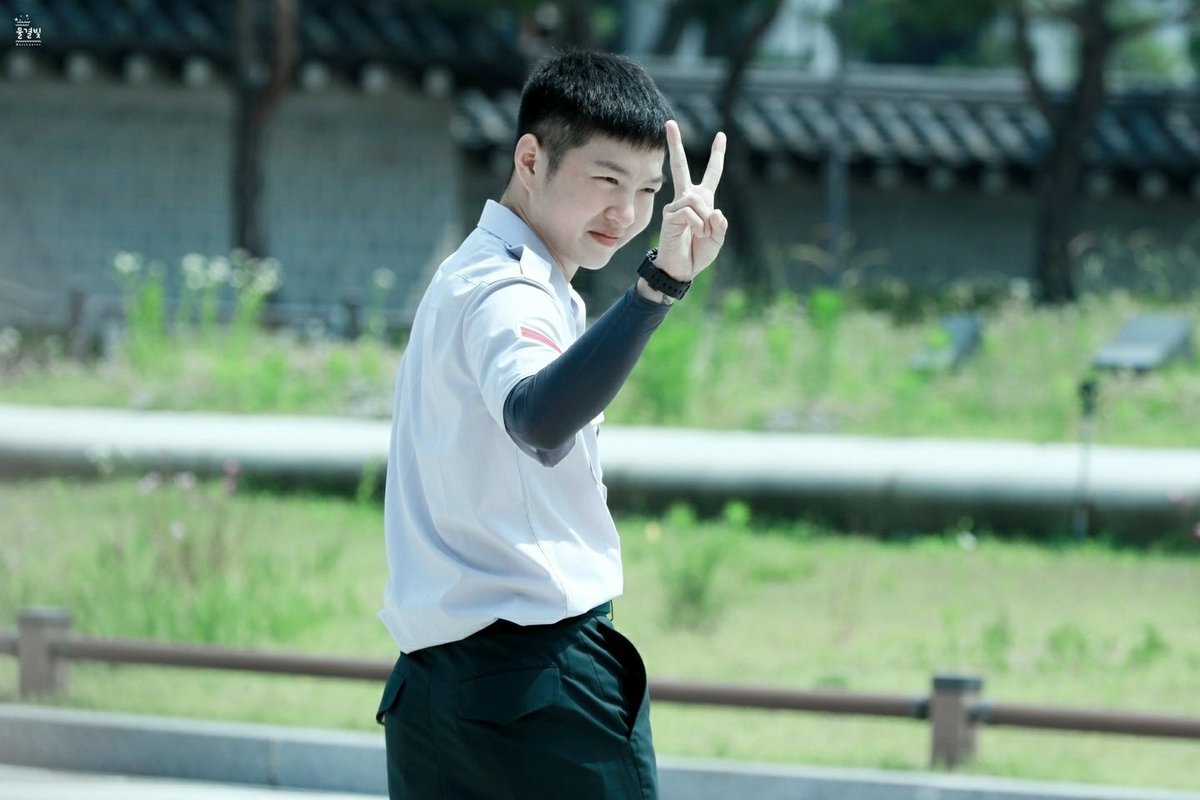 oni87949099's tweet photo. 20191013이태원지구촌축제 https://t.co/cQE0MEhpHS