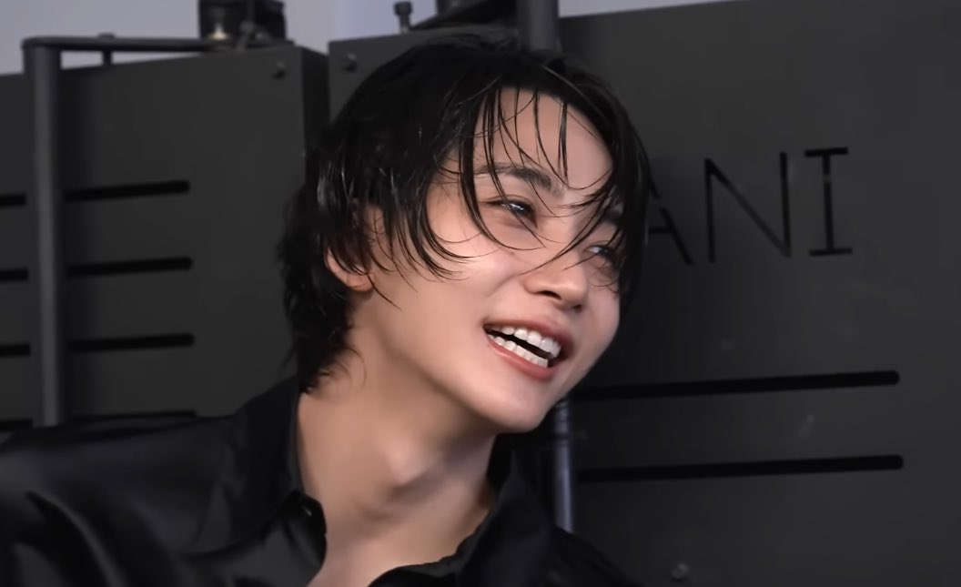 wonubliss's tweet photo. jeonghan 🖤 https://t.co/NjnrkbwutU