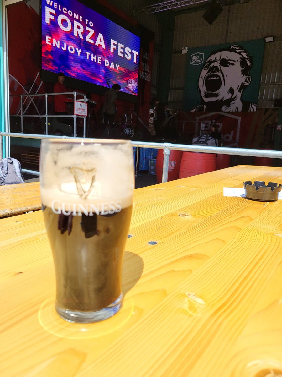 SonOfHicks1's tweet photo. Birthday weekend, you say?
All day music, you say?
Dahn tahn, you say?
Oh, gu on then.
#forzafest
#forzagaribaldi https://t.co/SorQXm6ka5