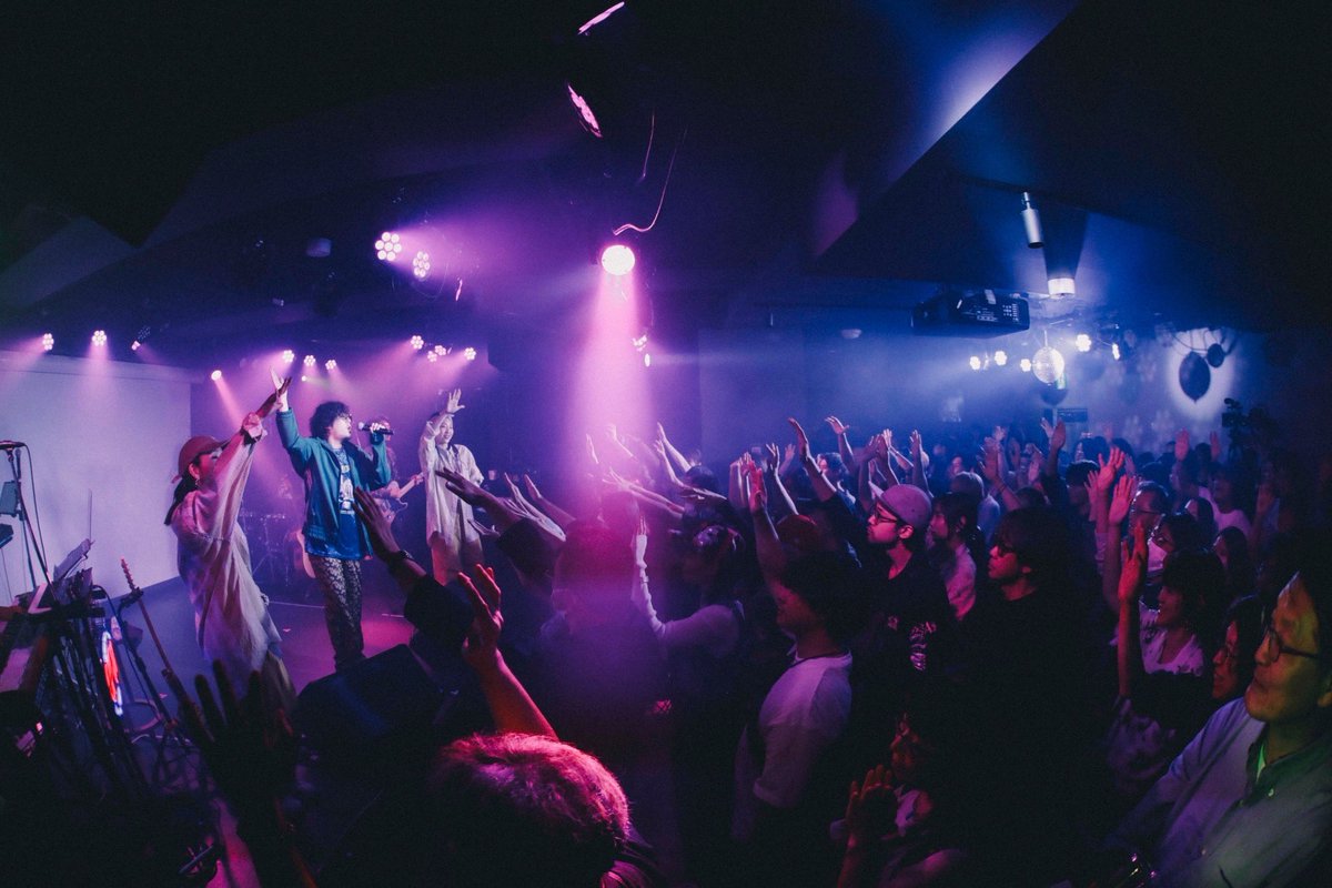 sho_hei_ha_baka's tweet photo. SUKEROQUE 1st ワンマンライブ
『ROQUEFORT DANCEHALL』でした！

ハッピー空間すぎたな
みんな、とり急ぎLOVE過ぎる

@TOKIOTOKYO_ 
photo : タマイシンゴ@Tamaishingo22 https://t.co/WJ2EfoTFKQ