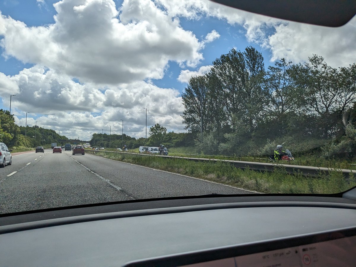 So glad we stayed on M6 to see such a touching tribute! 
Arms ache from waving! 
#daveday