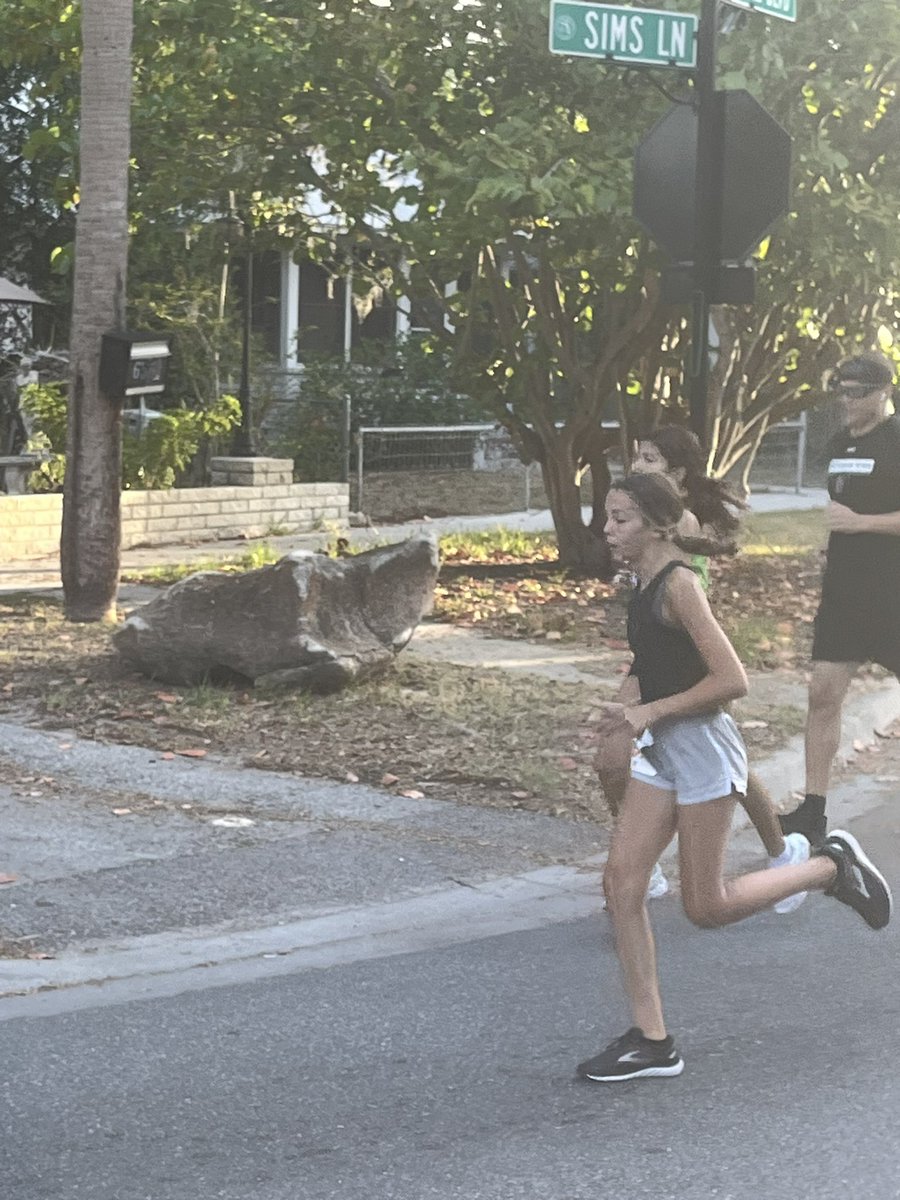 RRHSXCTEAM's tweet photo. Great job by all the RRHS XC runners who ran the Rap River Run in New Port Richey today. First place in their age groups were Daniel Williams and Gavin Hurtado! @rrhsknights @RRGirlsWts https://t.co/8HwCY99WGL