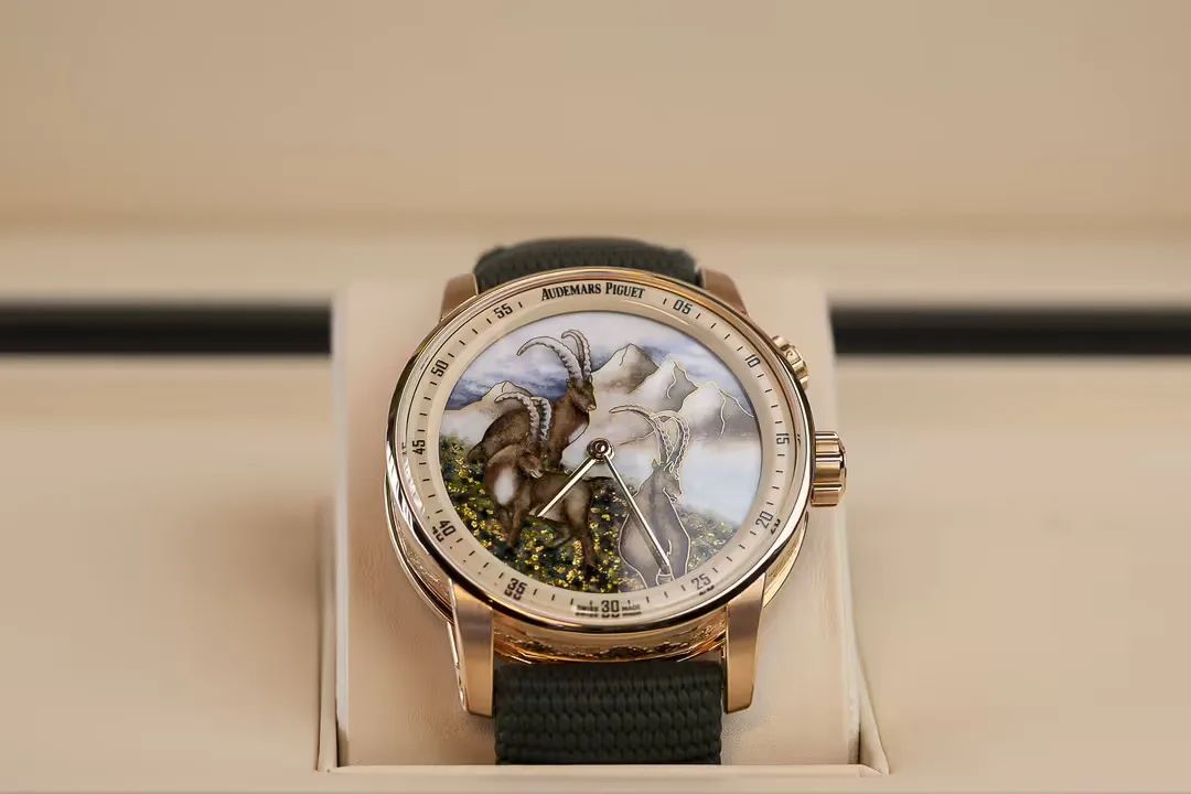 Lshots2's tweet photo. A " Piece Unique" #AudemarsPiguet #CODE1159 Supersonnerie with an enamel goat 🐐 dial.

#Rolex #Daytona #Watch #watches #patekphilippe #richardmille #omega #tagheuer #vacheronconstantin #jacobandco #chanel #breguet #breitling #luxurywatches #luxury #horology #hublot #like4like https://t.co/9r1qwMXGQx