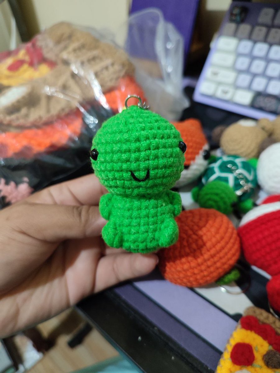 hannieqtp2t's tweet photo. CARATs who attended Carat's Pride of @CaratLandPH please help me find my Dinosaur Crochet keychain π€§πββοΈBaka may nakadampot sainyo ng lakwatserang dinasaur ko π
See photos for reference. πββοΈ
Help rt πββοΈ
#findingdino π https://t.co/ql39SFJxTM