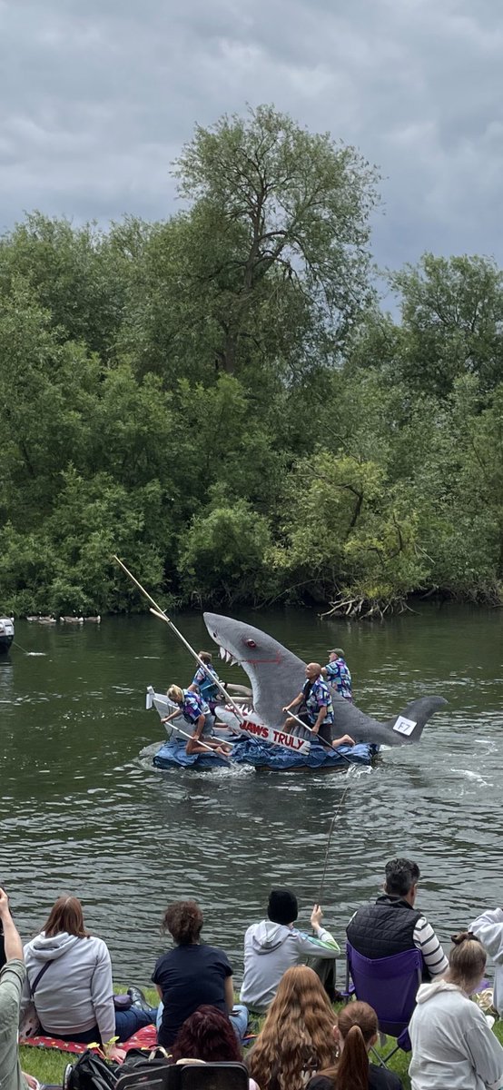 Beautiful day at Shepperton Fair.
