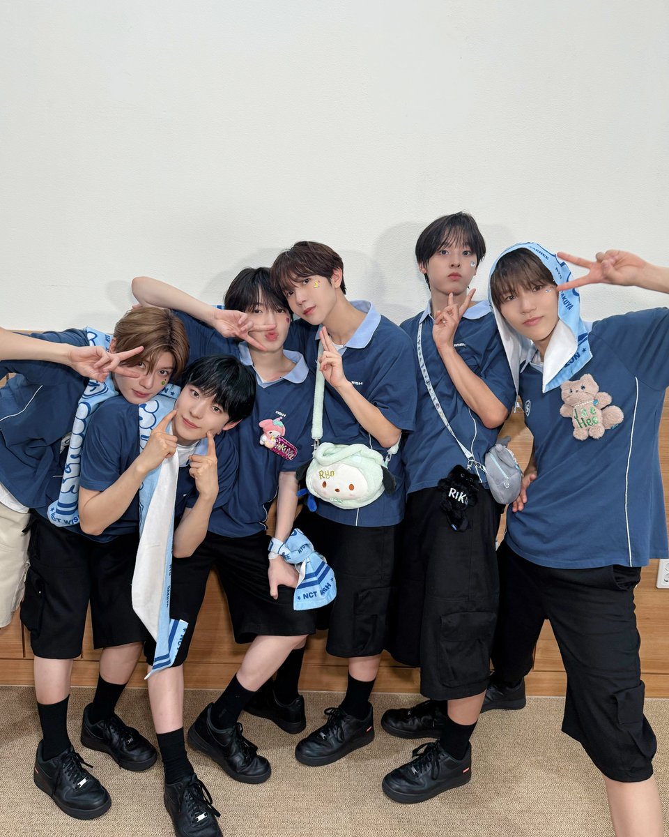 nctwishofficial's tweet image. 여러분 오늘 재밌었나요??
저는 여러분 덕분에 너~~~~무 재밌었어요🥴앞으로 더더 많은 추억들 만들어보자잉
사랑해용😘좋은 꿈 꾸세료💫🍀
#RYO #료 #リョウ #NCTWISH #NCTWISH_SCHOOL_of_WISH #JEONJU