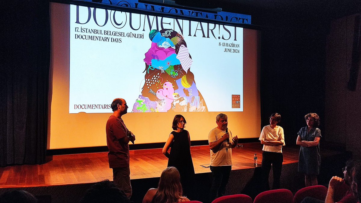 documentar_ist's tweet photo. 📽️Pera Müzesi’ndeki Dargeçit gösteriminin ardından film ekibiyle söyleşideyiz.

@PeraMuzesi https://t.co/7v63mTCEYa