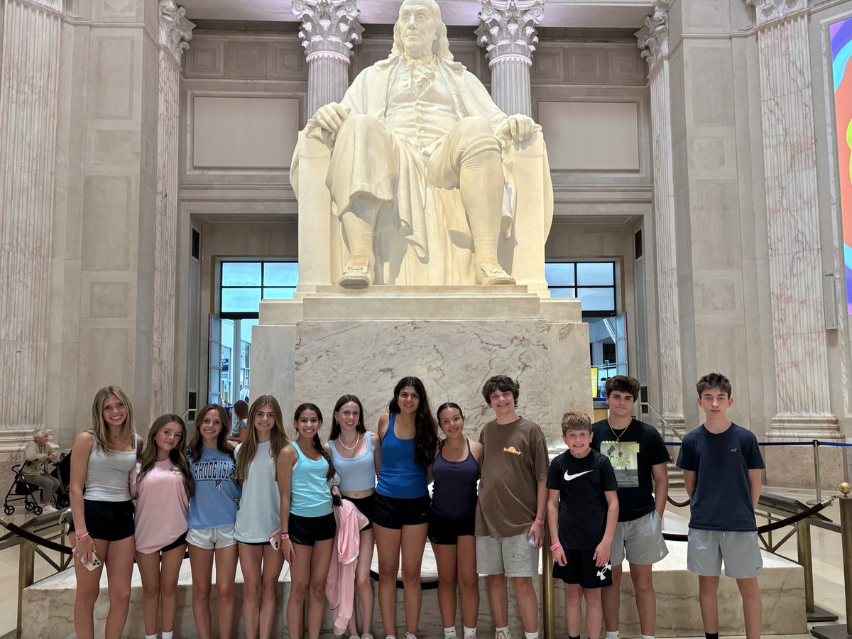 JenCalendrillo's tweet image. Bus 2 + Group 1 = fun trip! Congrats, 8th graders! ⁦@WPSEisenhower⁩