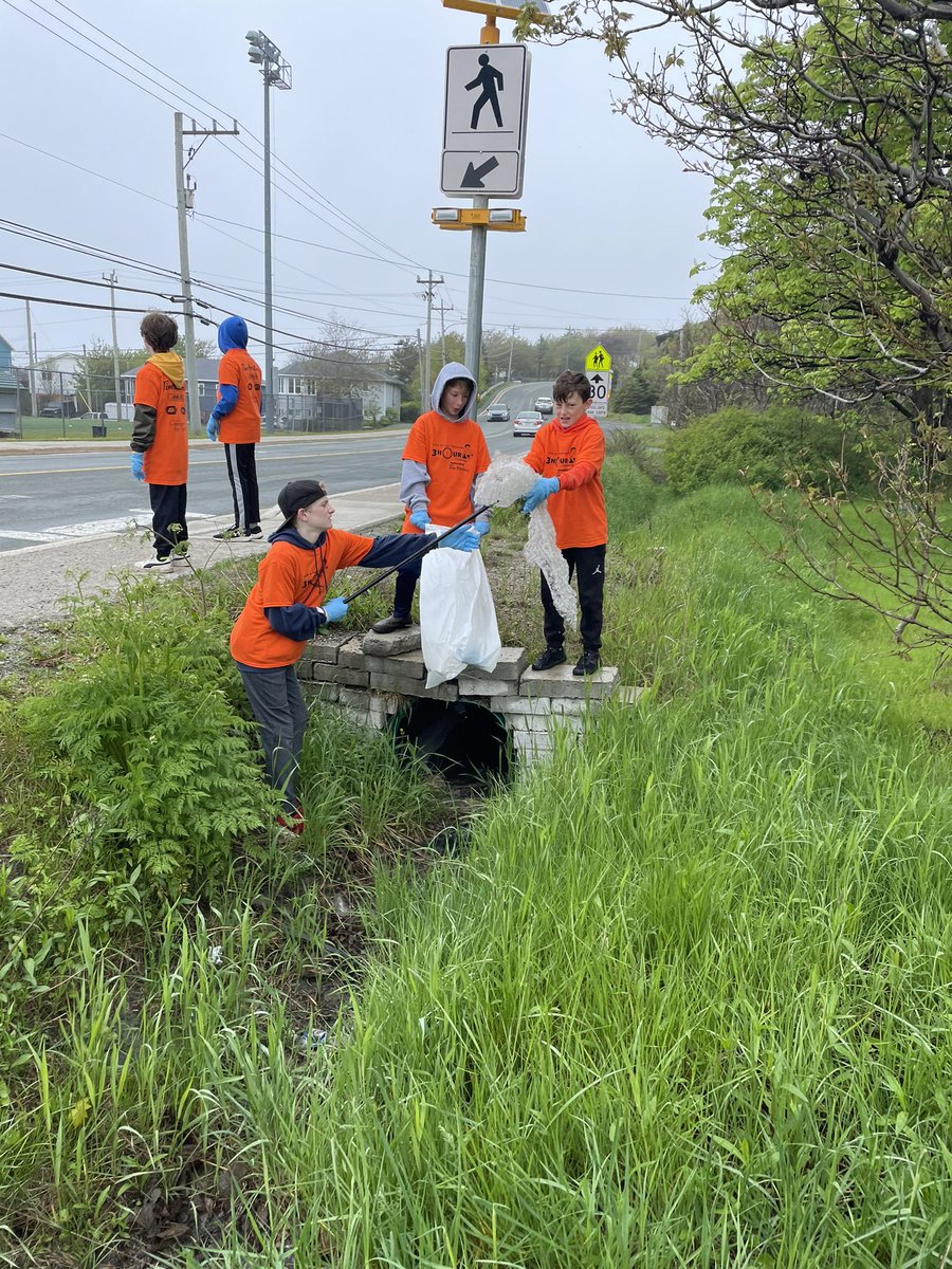 AbbottChrisK's tweet photo. @TownofCBS #3HourChallenge BoysU12 Championship League cleanup https://t.co/xIKBxPiIxP