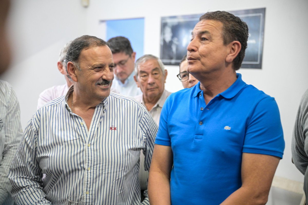 Me invitaron a participar de la inauguración de la Unidad Básica del Partido Justicialista en Barranqueras, un espacio de encuentro, reunion, dialogo y reconstrucción para todos y todas. 
Les deseo muchas felicidades y éxitos pata quienes trabajen en este lugar.