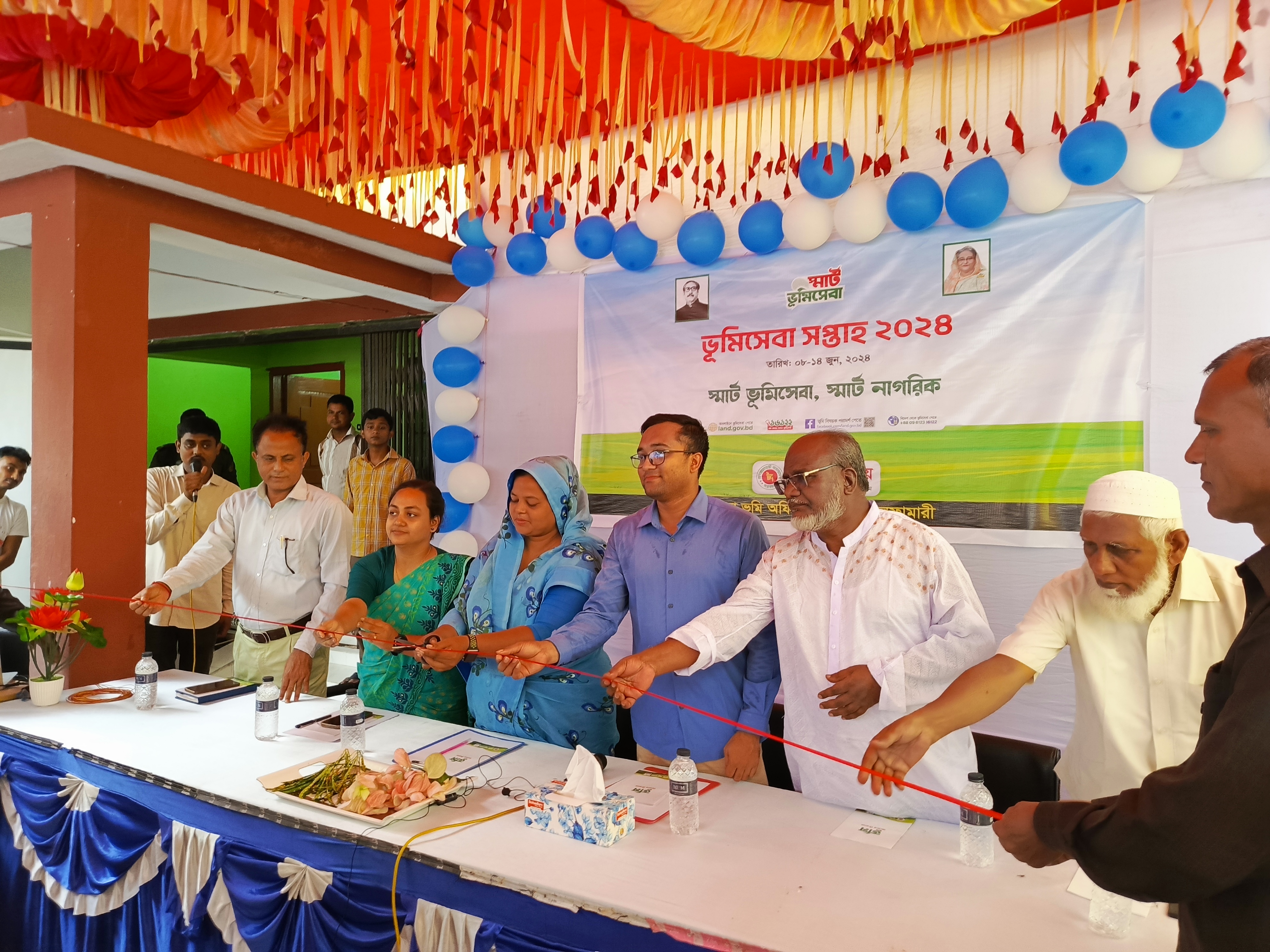 ডোমারে ভূমিসেবা সপ্তাহের শুভ উদ্বোধন