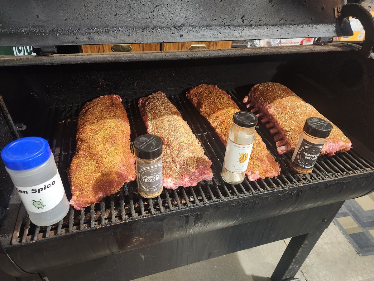 KunaKen1's tweet photo. Getting some ribs ready for the father/son birthday bbq. @Jeffers3586 @CharNai7 @fanofbionicle @Matthew_Gordon2 https://t.co/hS6Id1RrZH