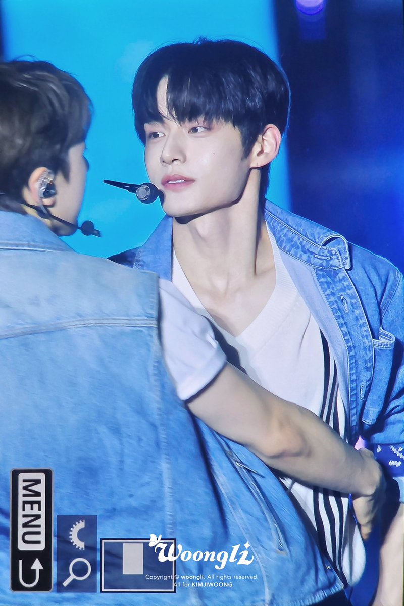 240608 BOF

이 눈빛이…

#김지웅 #KIMJIWOONG #제로베이스원 #ZEROBASEONE #제베원 #ZB1